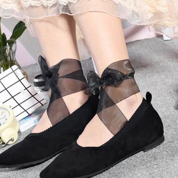 Black Lace Up Ribbon Socks - Picture 2 of 3